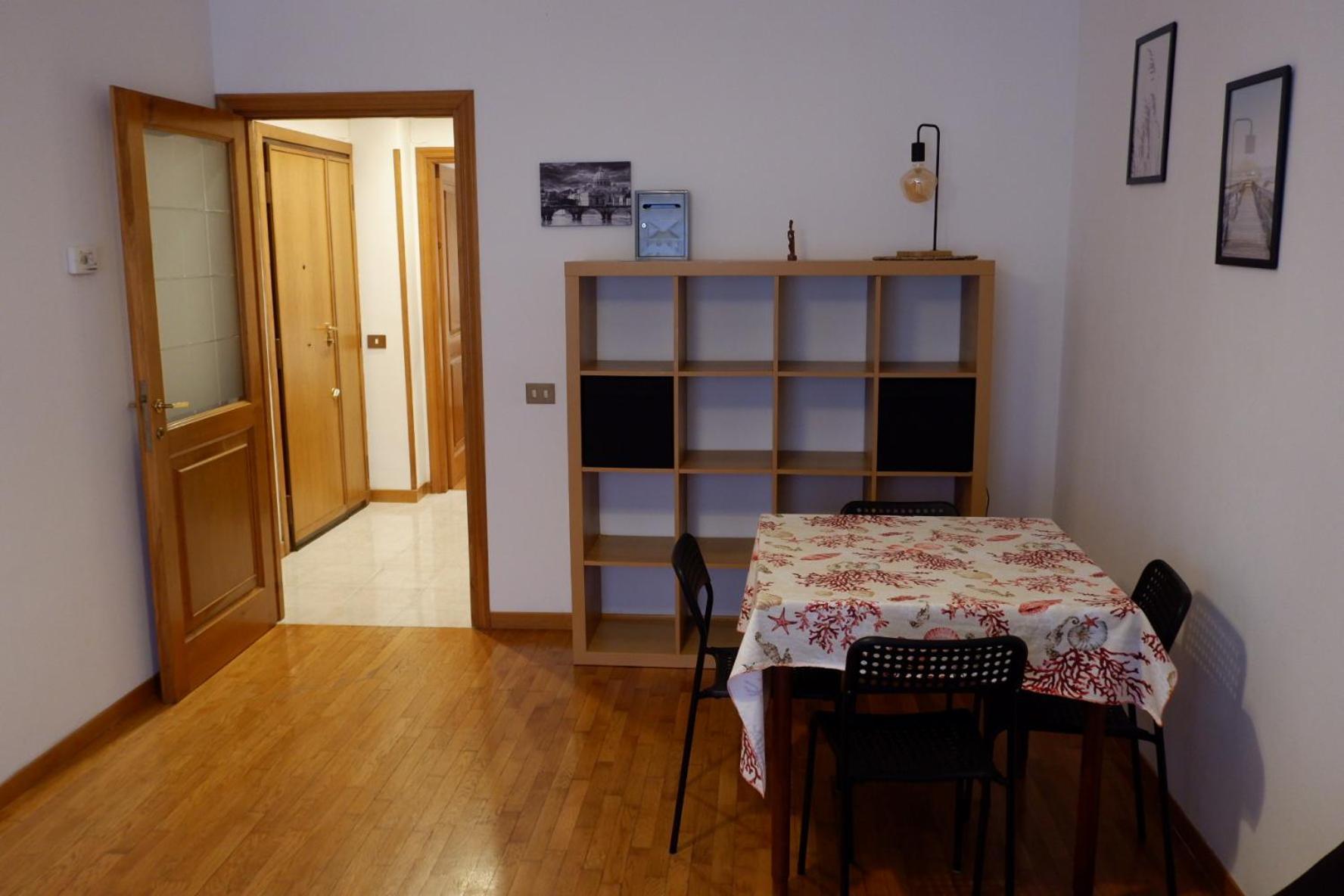 Vatican Pittore House *
